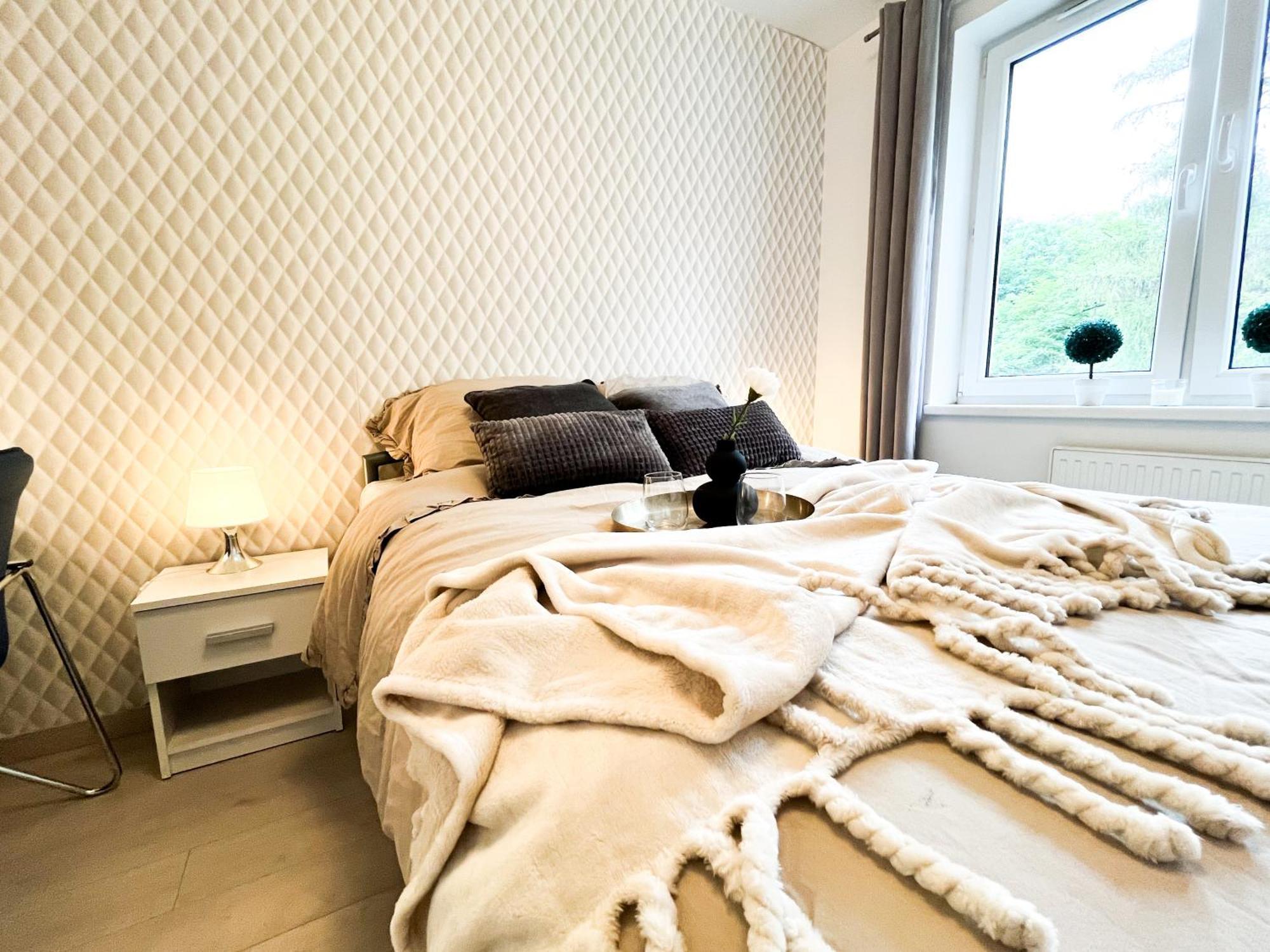 Walk To Park, Modern 2Bd Kitchen! Balcony, Parking Apartment Wrocław Exterior foto