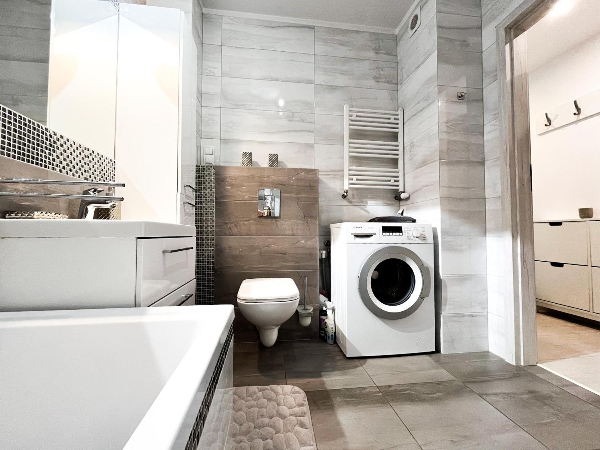 Walk To Park, Modern 2Bd Kitchen! Balcony, Parking Apartment Wrocław Exterior foto